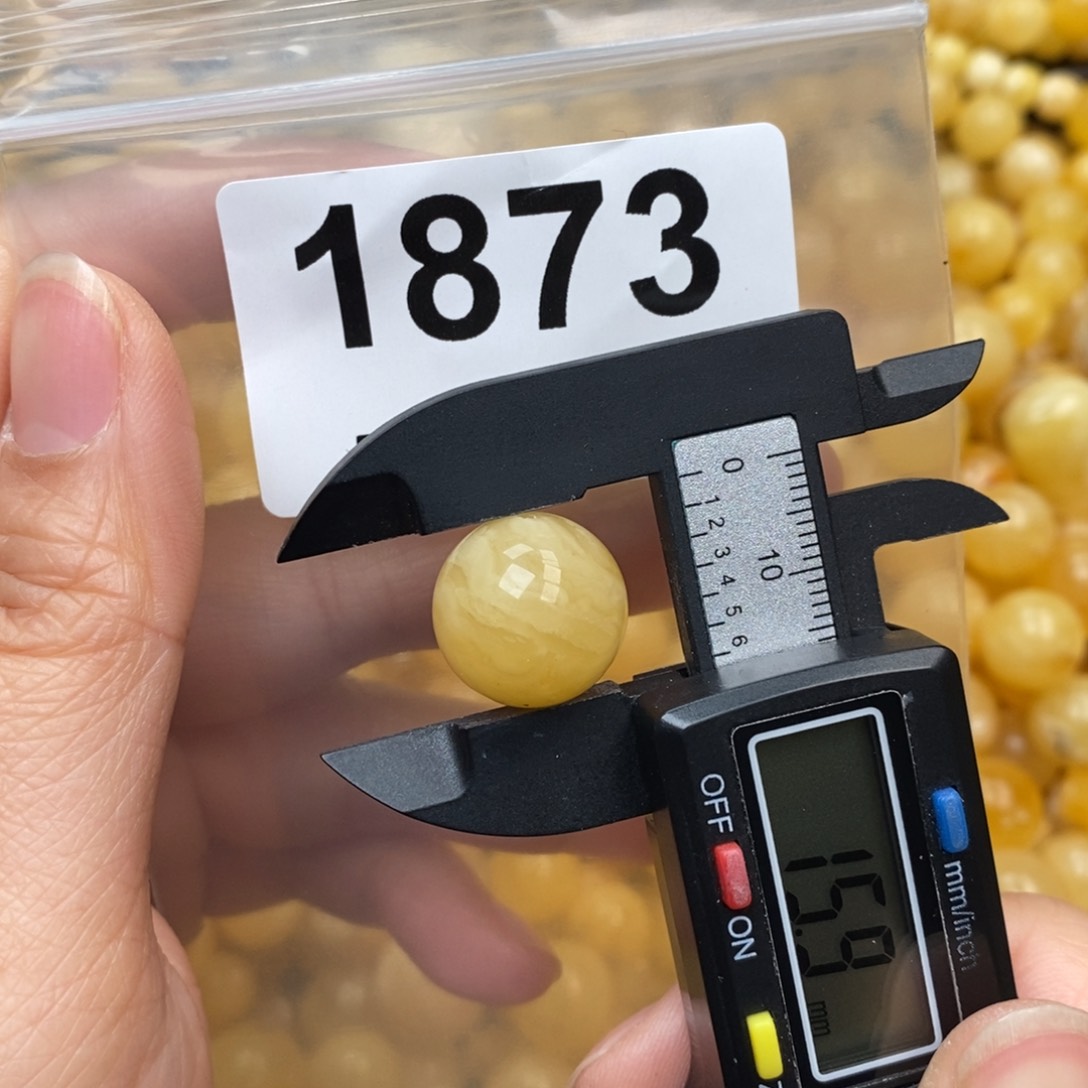 蜜蜡珠宝奇石未镶嵌