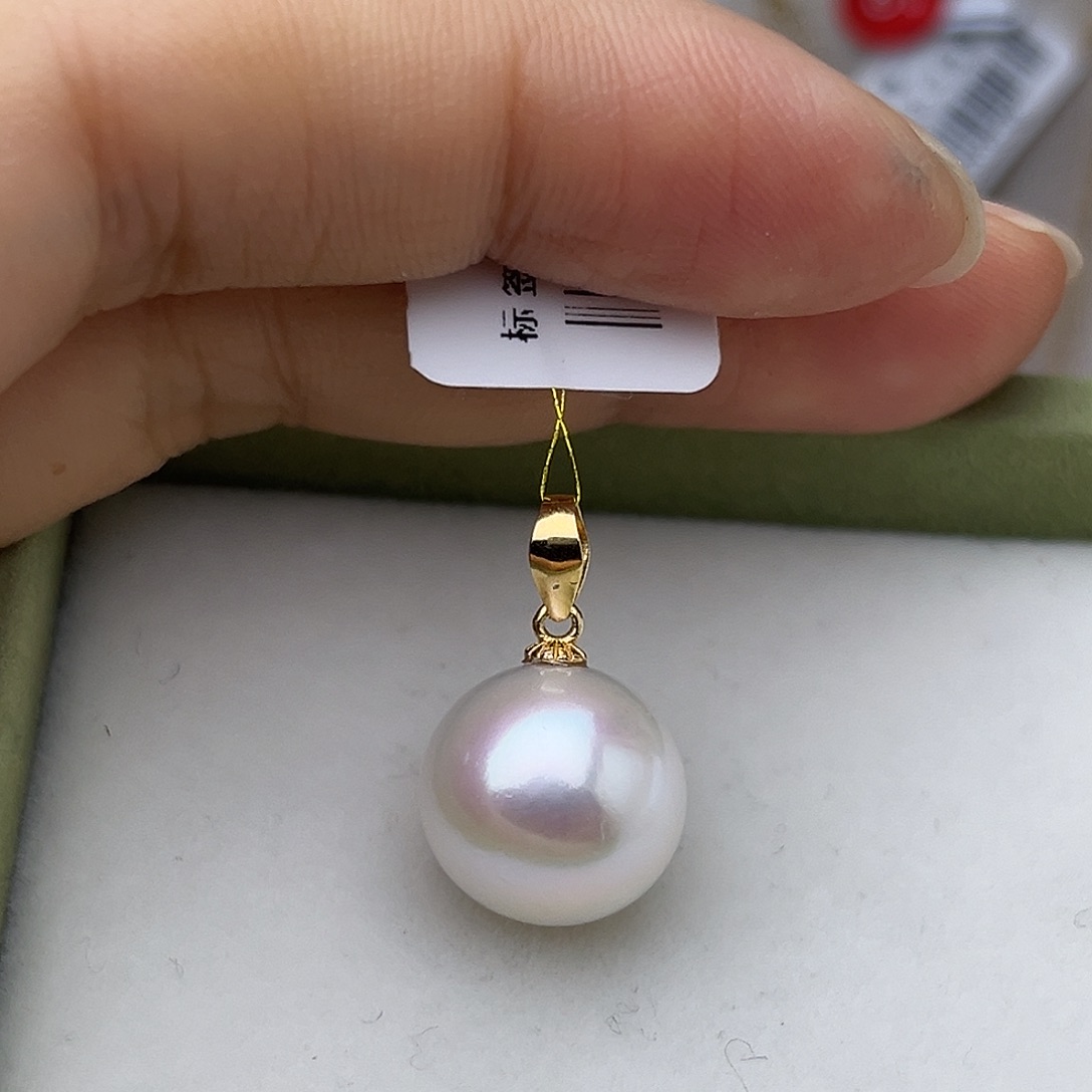 银时尚简约百搭瓜子扣白色