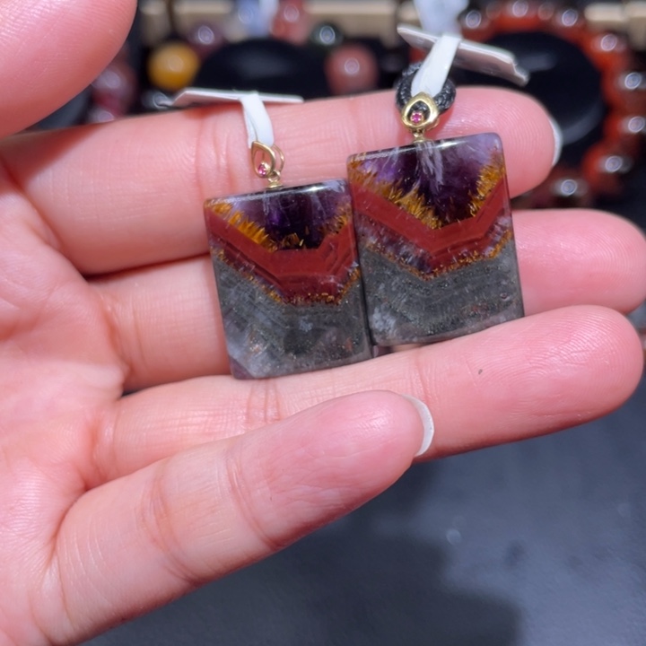 水晶颈饰18K金镶嵌极光吊坠