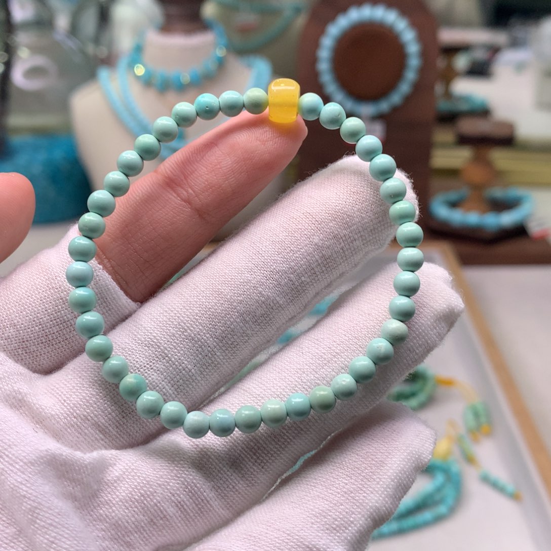 绿松石配饰未镶嵌