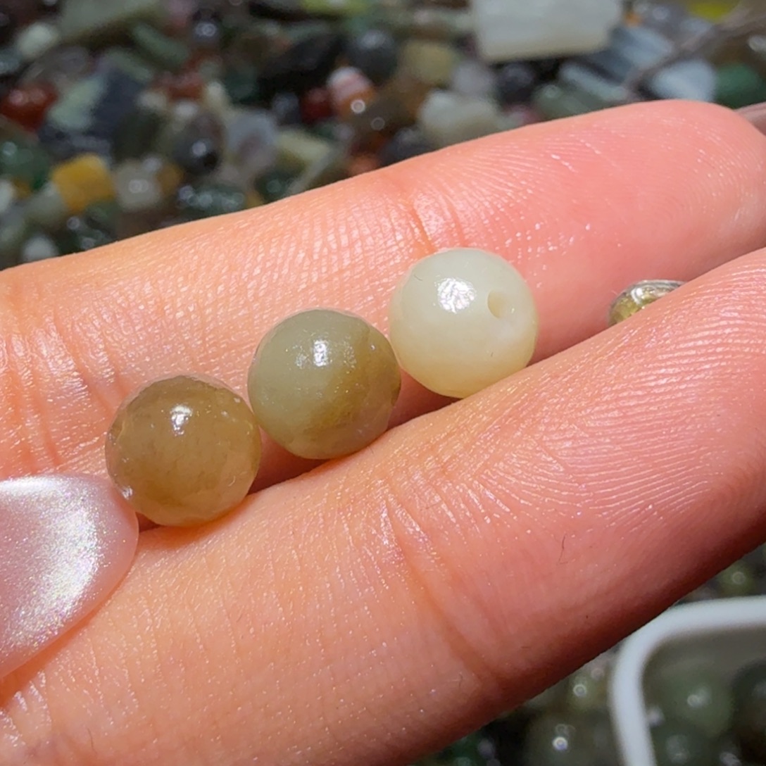 和田玉未镶嵌珠宝半成品