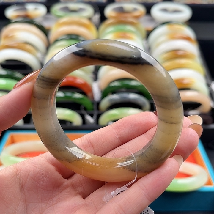 未镶嵌手镯和田玉特色楼兰！53.9