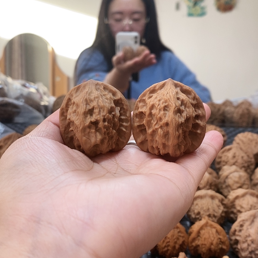 桃核吊坠 野狼 38