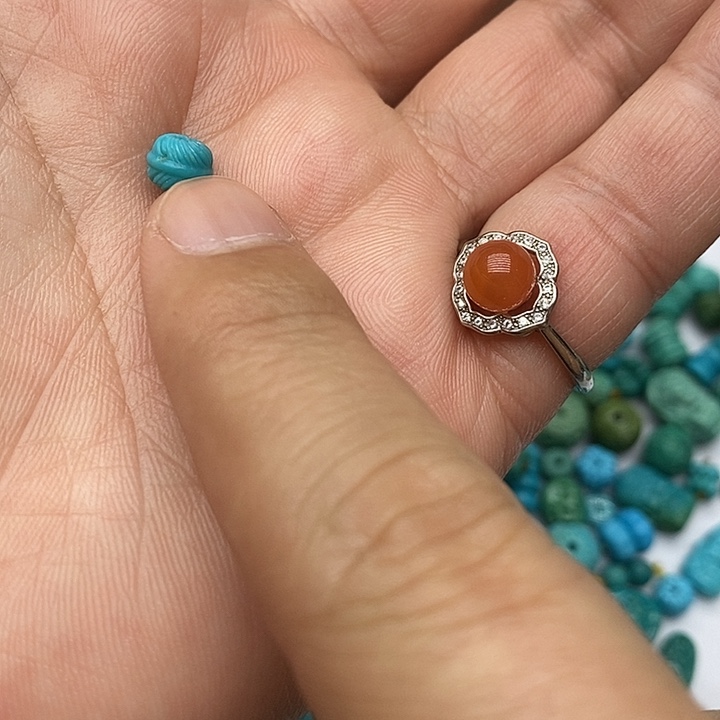 南红玛瑙未镶嵌珠宝奇石