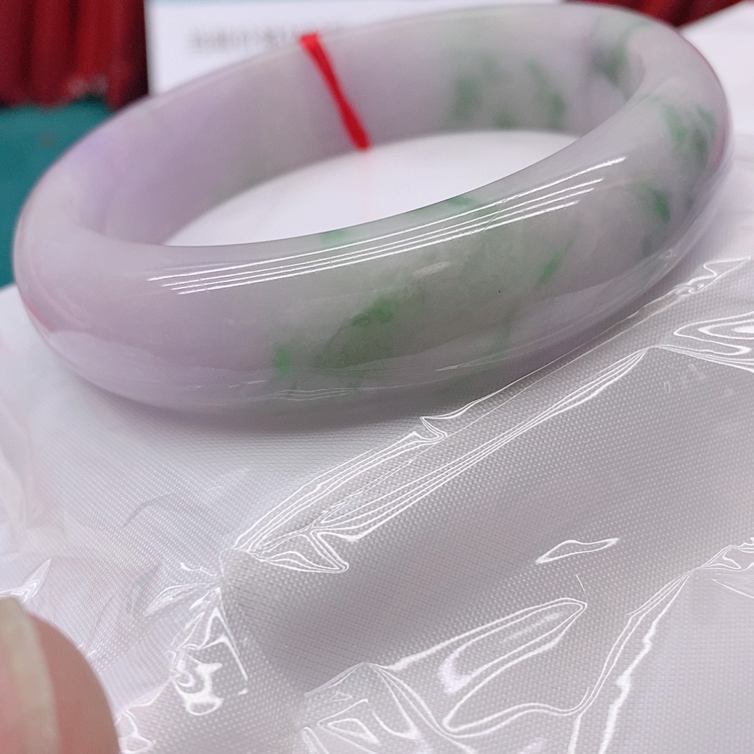 翡翠手镯未镶嵌吉***堡62222222222