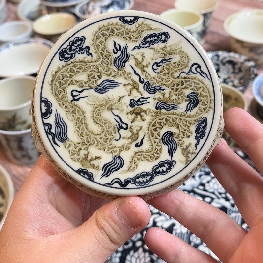 元青花釉里金双龙盖置