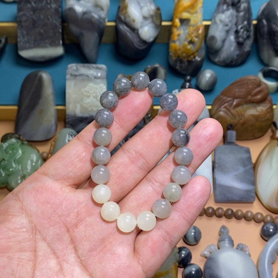 未镶嵌和田玉把件