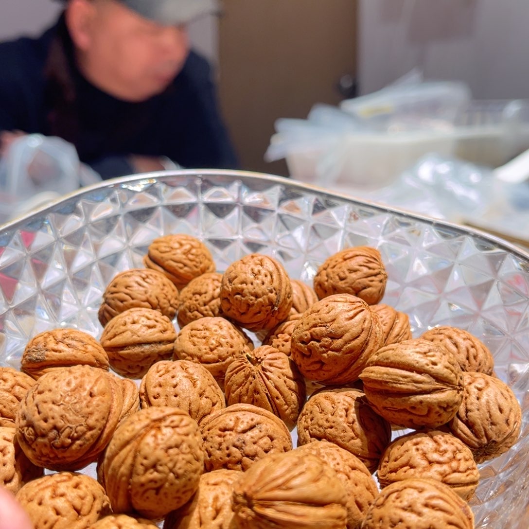 桃核吊坠35颗卡18