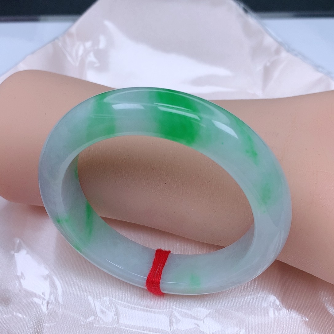 【闪购商品】未镶嵌手镯翡翠，52