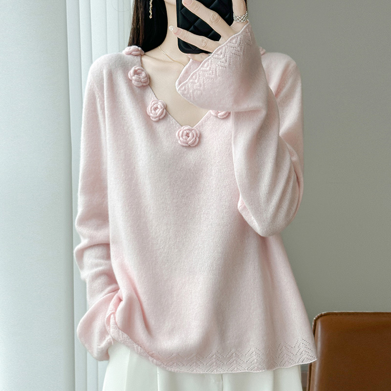 V领100%纯羊毛衫女重磅手工刺绣针织毛衣宽松镂空钩花羊毛衫上衣