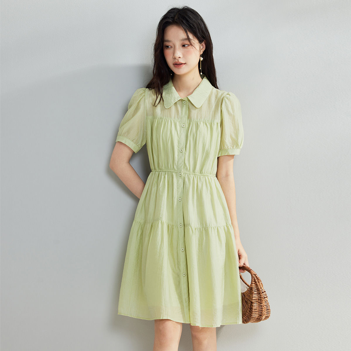 茵曼夏季小清新绿色茶歇裙法式衬衫连衣裙女休闲百搭翻领短袖裙子
