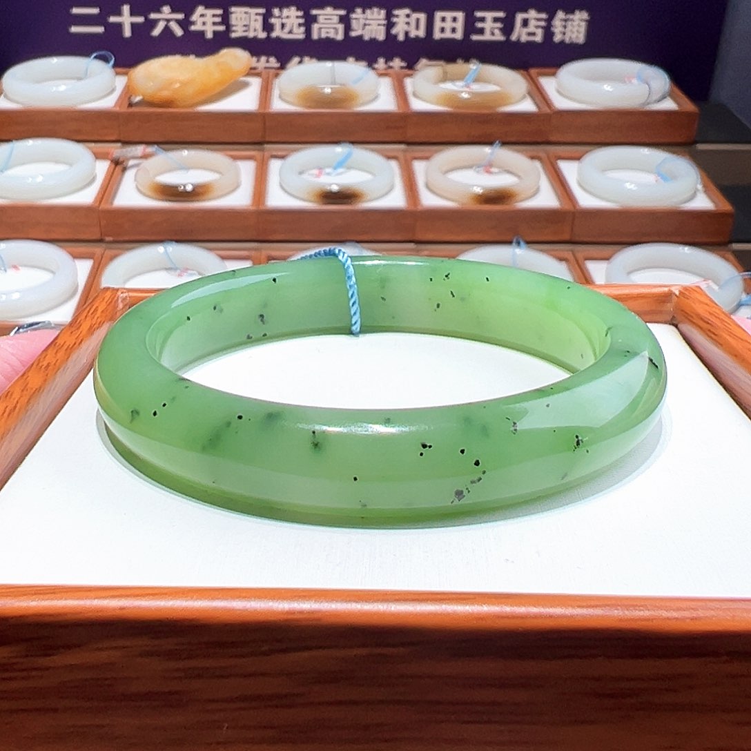 和田玉手镯 55 56未镶嵌