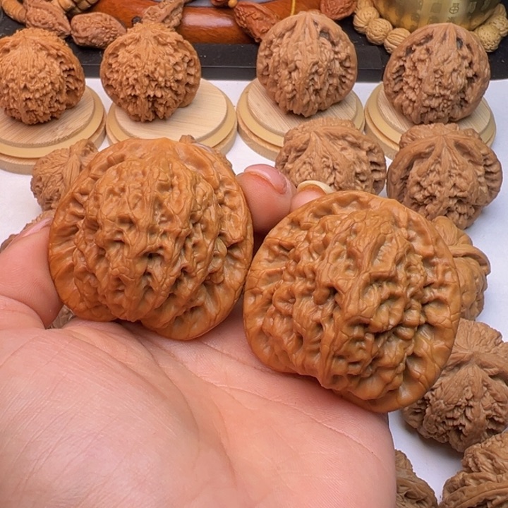 文玩核桃把件金公子45