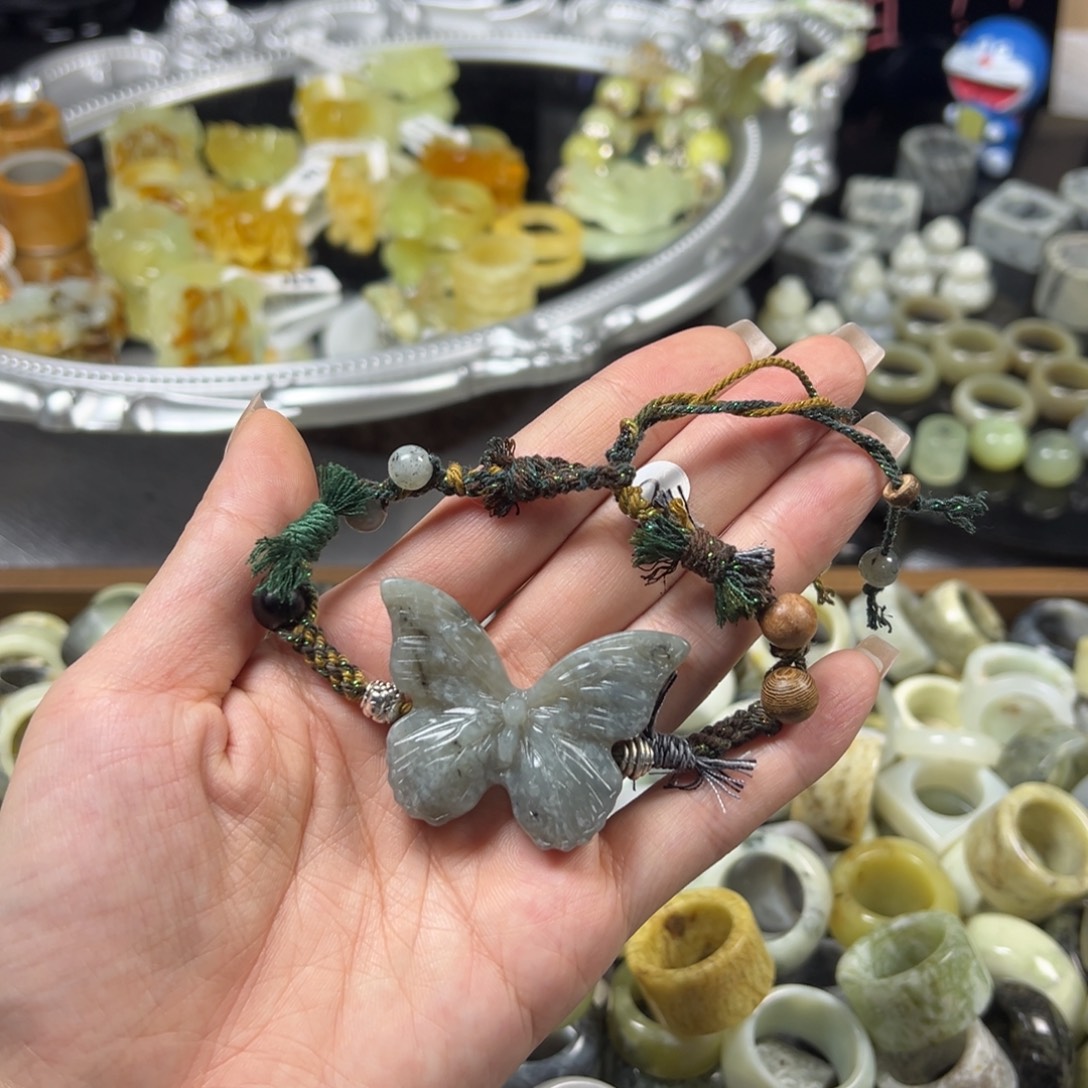 蛇纹石玉未镶嵌戒指