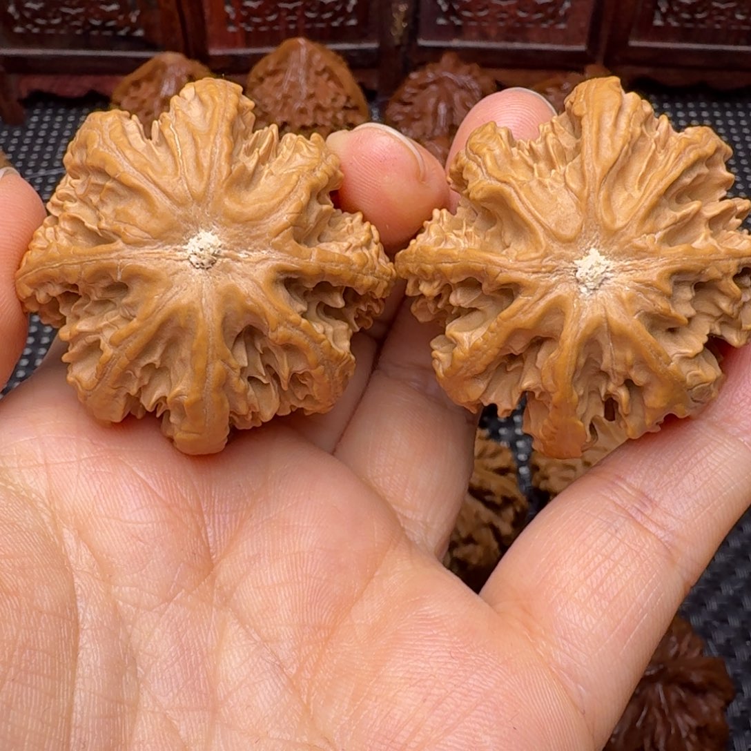 把件文玩核桃龙脊八棱15