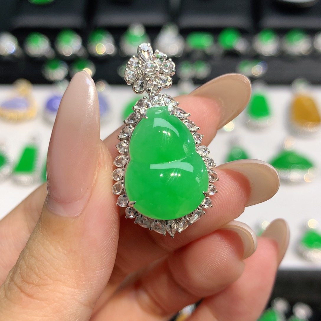 翡翠18K金镶嵌吊坠(不含链)浅*