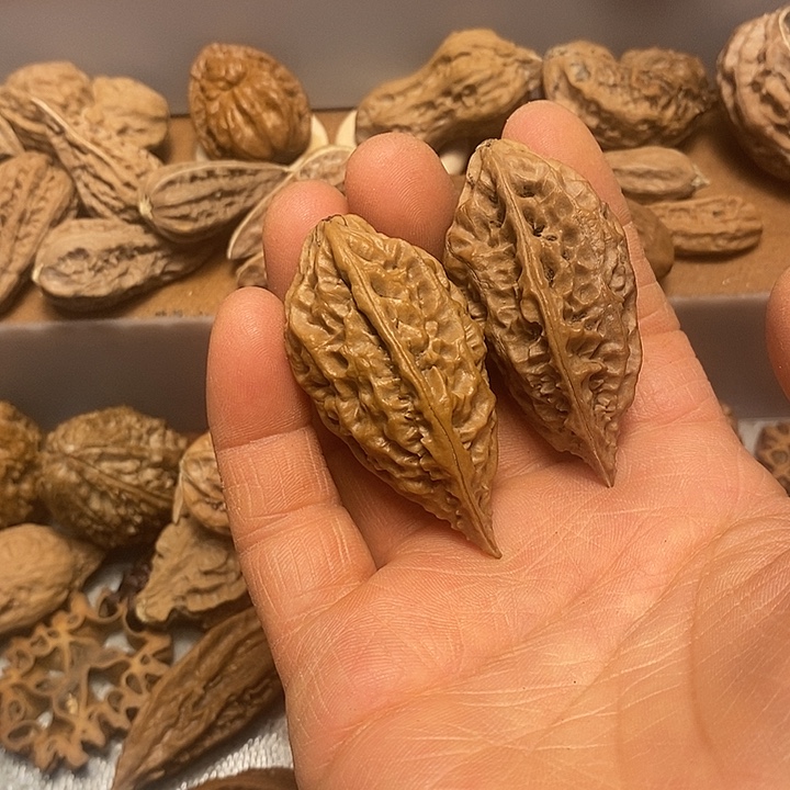 吊坠文玩核桃不错