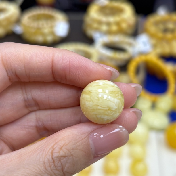 16.6mm 小妖珠宝天然原矿琥珀蜜蜡