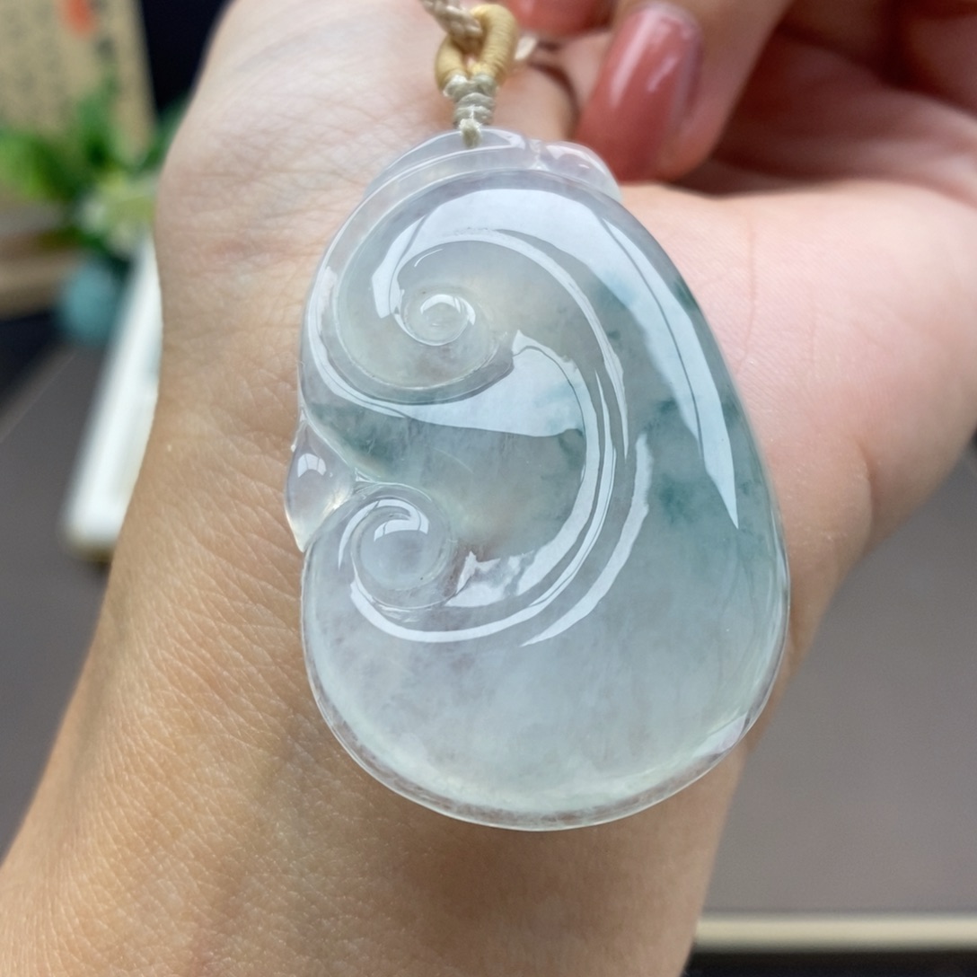 翡翠未镶嵌颈饰吊坠