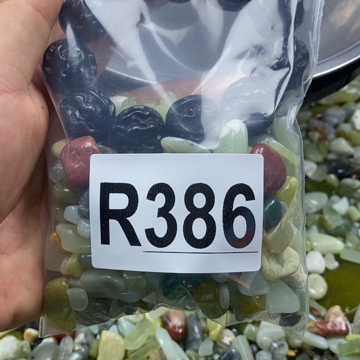 蛇纹石玉未镶嵌鱼缸的