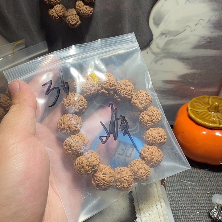 峰***0吊坠金刚菩提蜂王