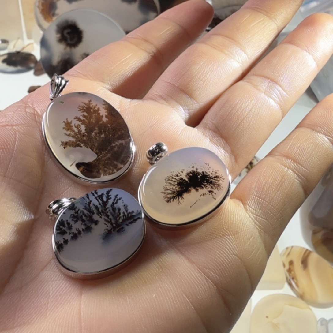 慕***绾未镶嵌玛瑙/玉髓珠宝半成品