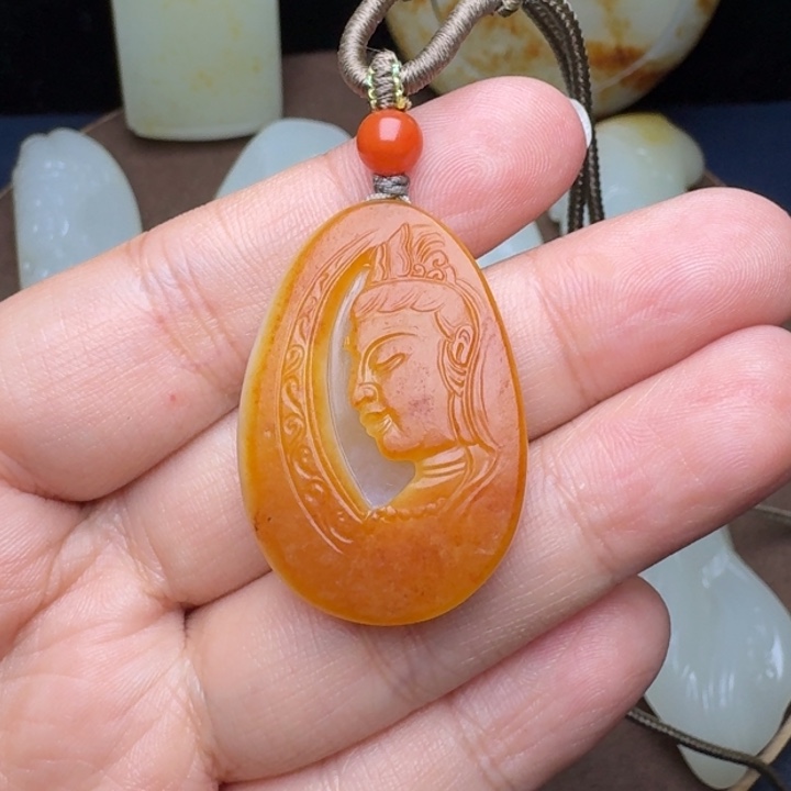 和田玉颈饰未镶嵌