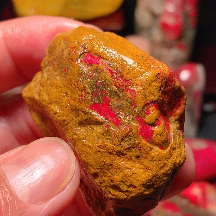 昌化鸡血石昌化田黄鸡血石