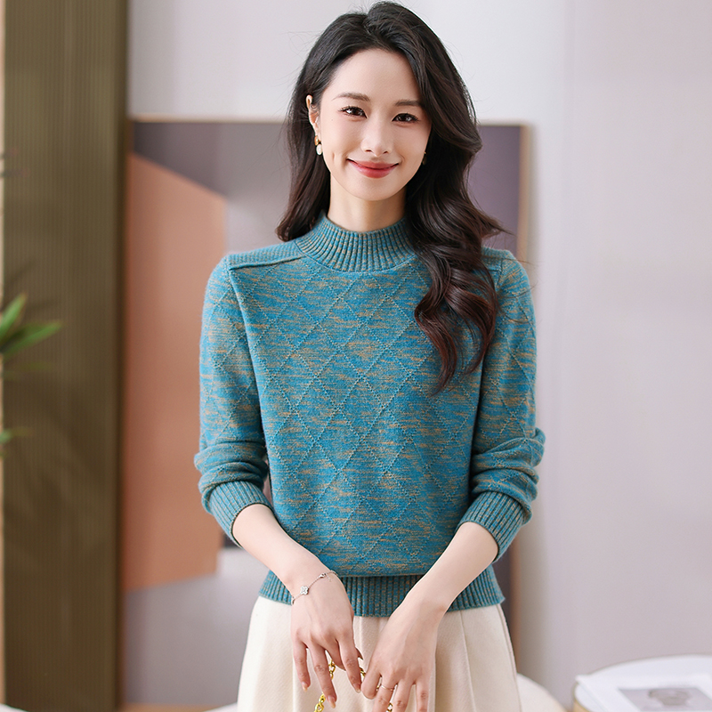 秋冬新款半高领套头洋气毛衣针织打底时尚百搭宽松加厚打底衫