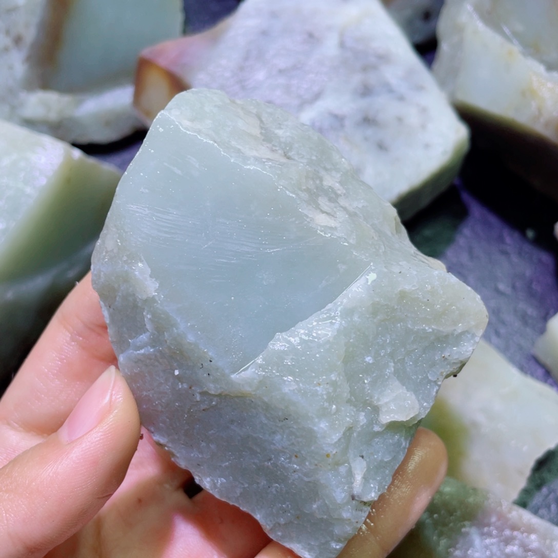 和田玉未镶嵌珠宝半成品