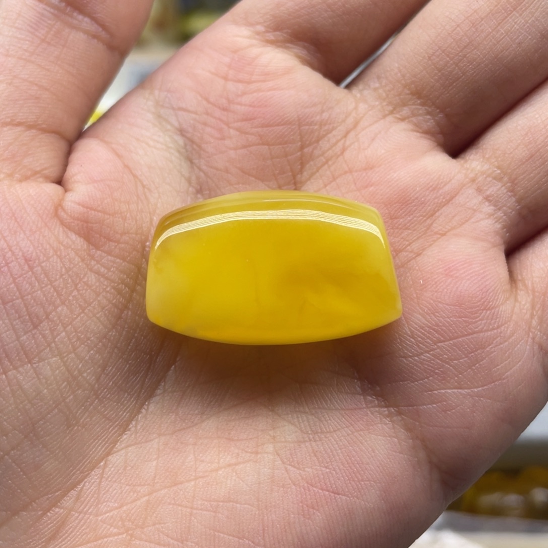 琥珀未镶嵌裸石天然琥珀蜜蜡