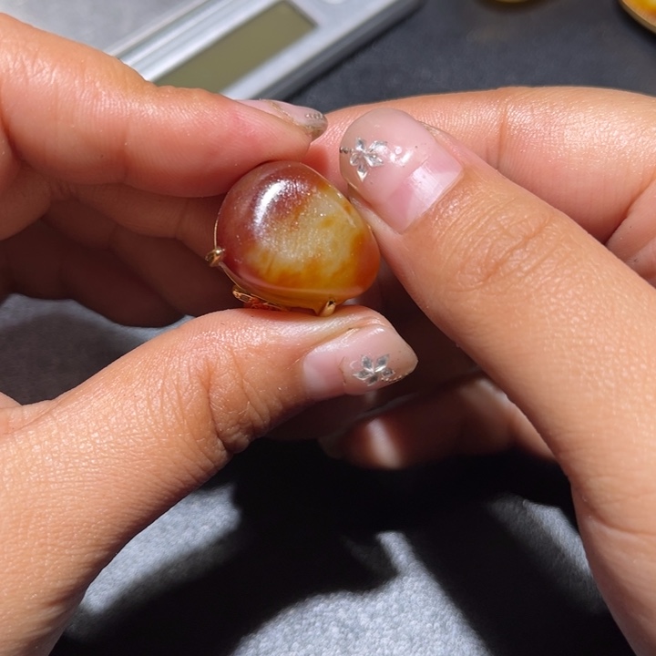 和田玉未镶嵌珠宝奇石