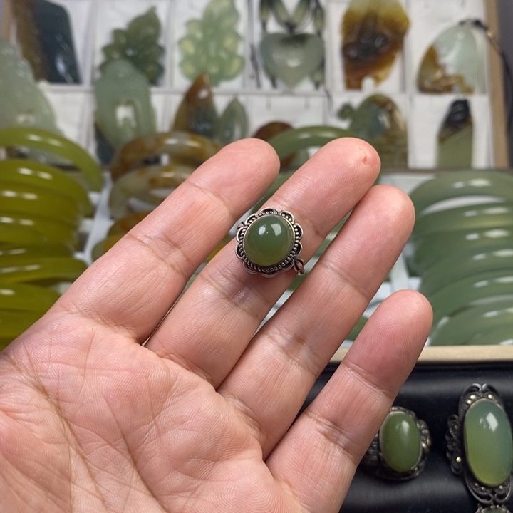 蛇纹石玉戒指银S925镶嵌