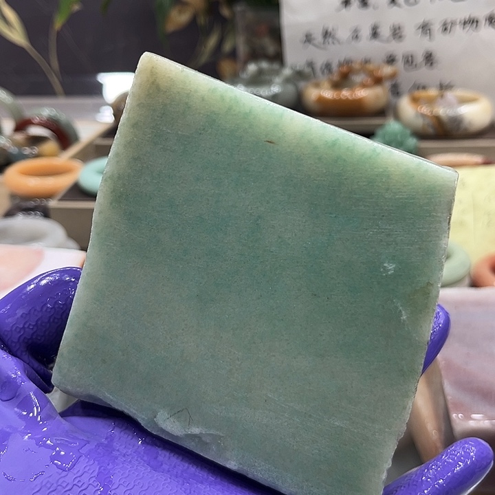 石英质玉（佘太翠）未镶嵌手镯