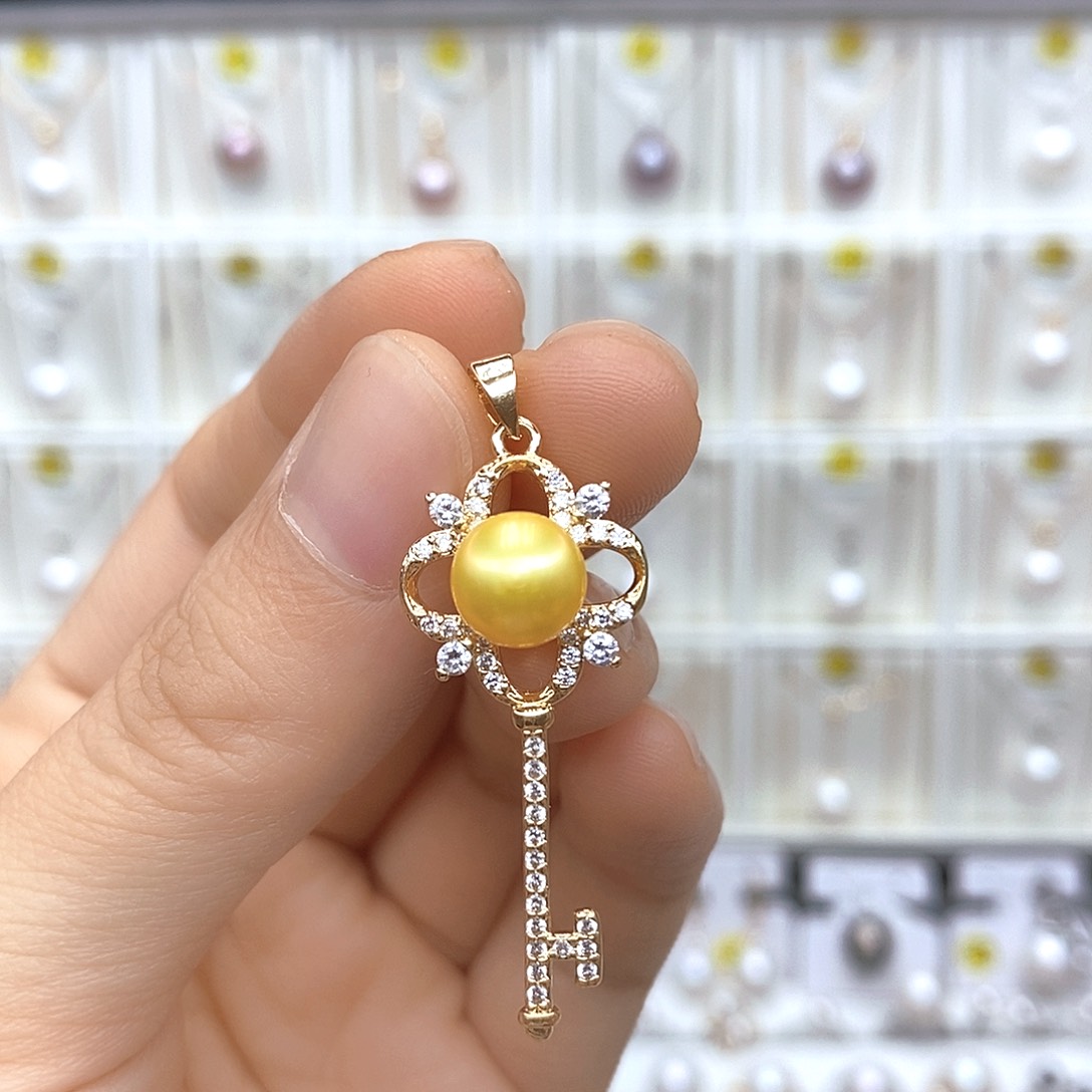 淡水珍珠合金颈饰