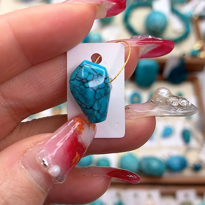 绿松石挂件未镶嵌