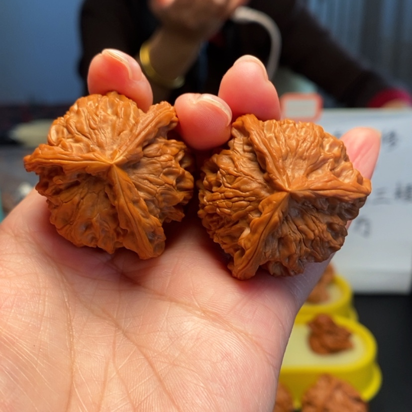 【闪购商品】把件桃核楠*7号三棱子，