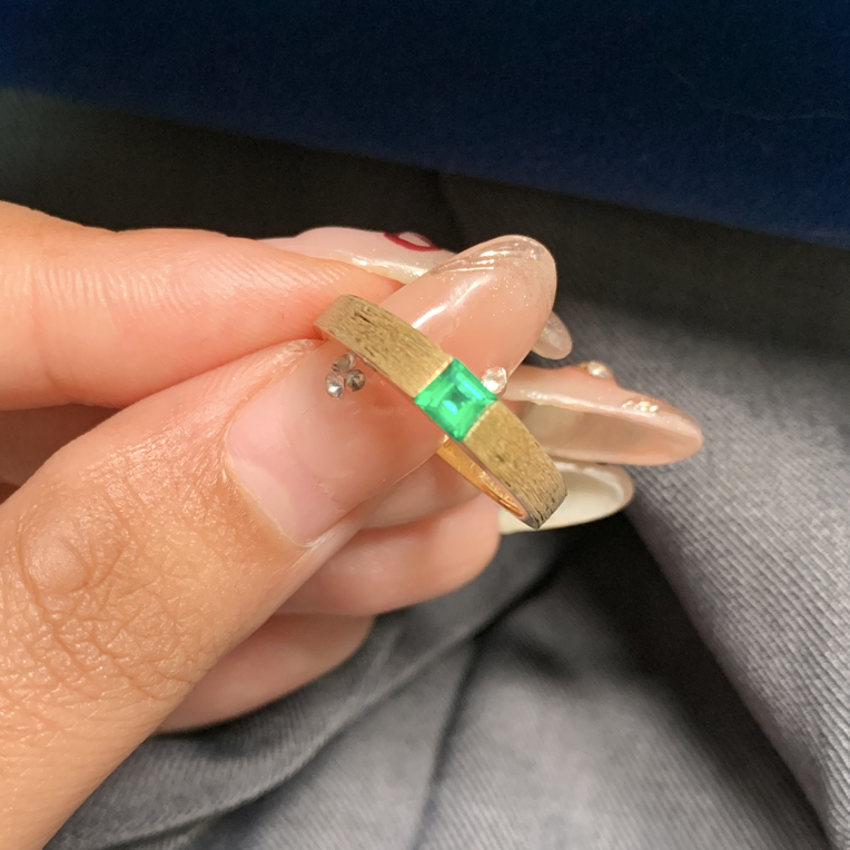 天然哥伦比亚祖母绿戒指0.23ct不退换