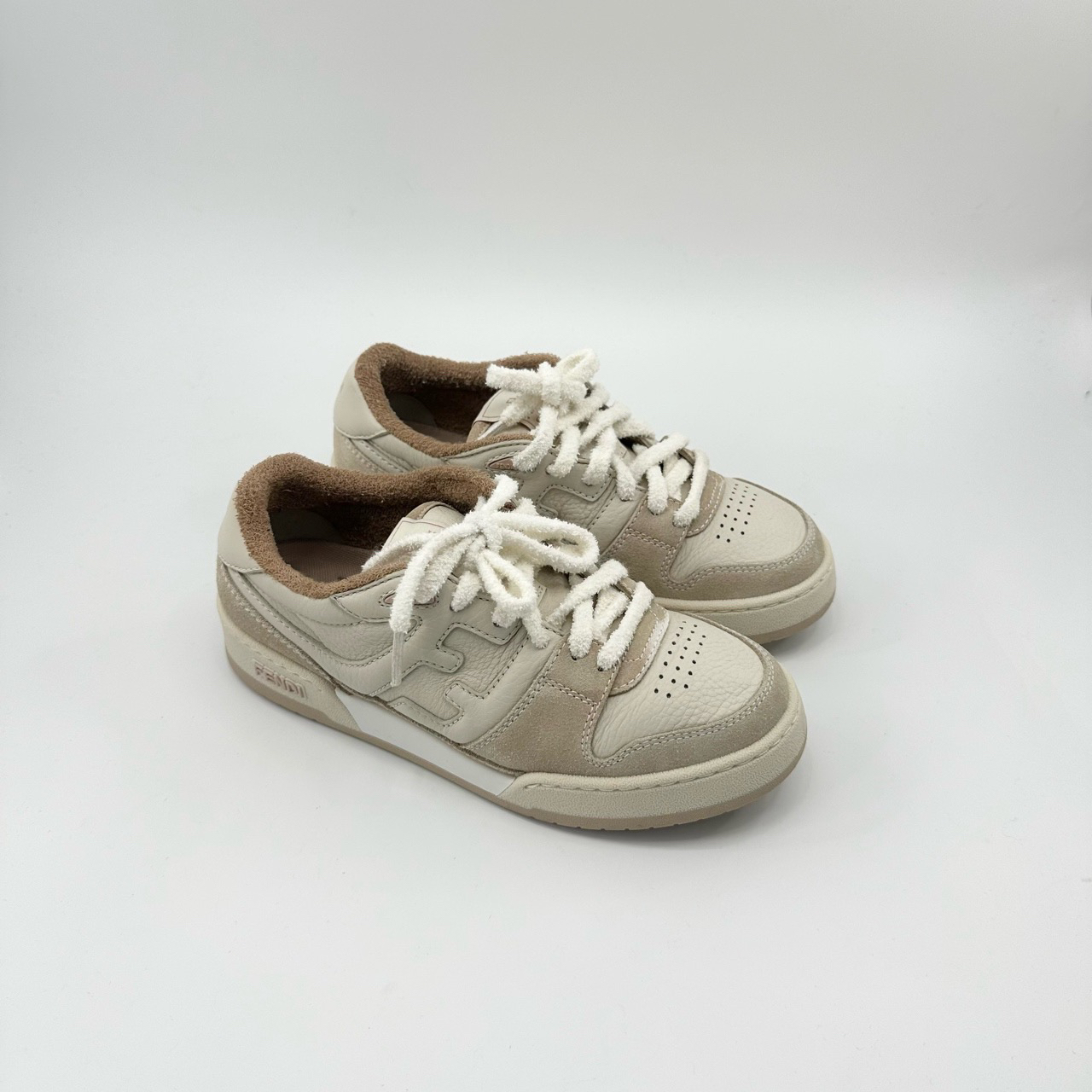 95新 FENDI/芬迪 芬迪/36码/match卡其色毛毛低帮板鞋/pp426206