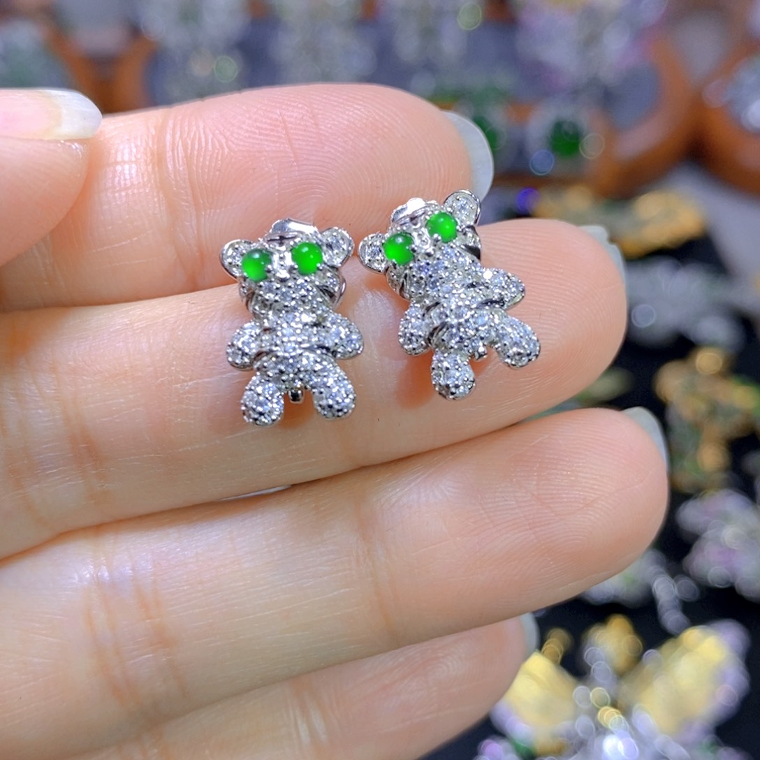 翡翠颈饰银S925镶嵌天然翡翠