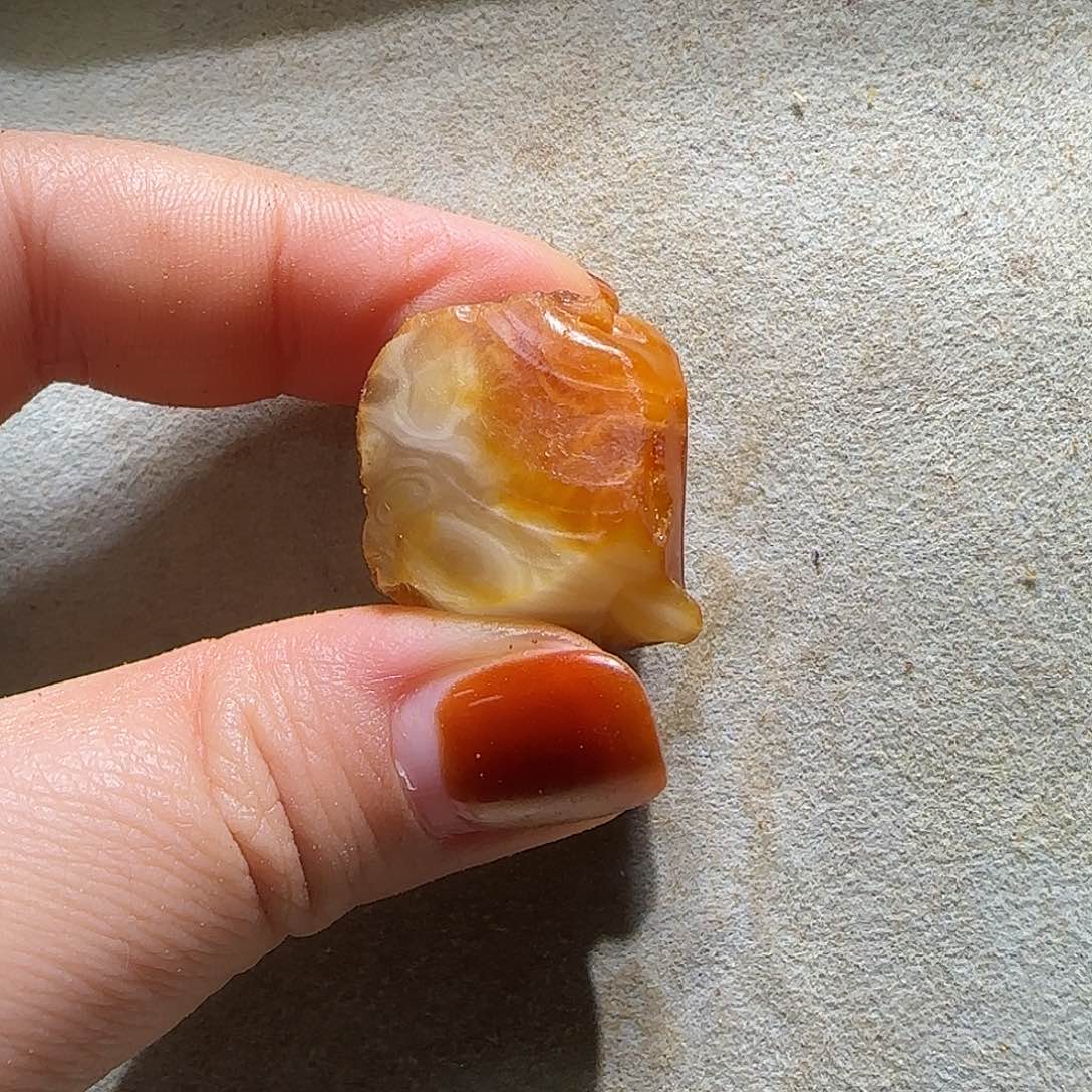 龙***琥珀未镶嵌珠宝奇石
