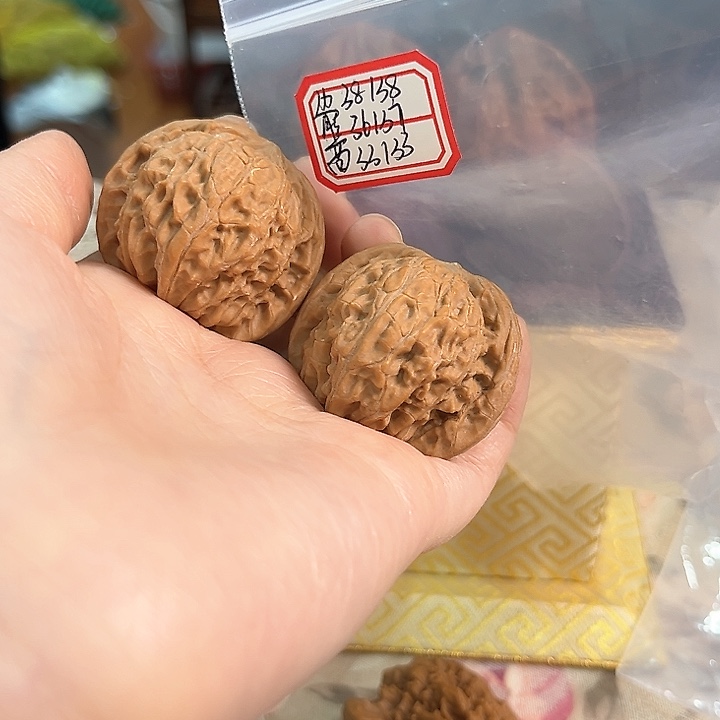 文玩核桃把件磨盘