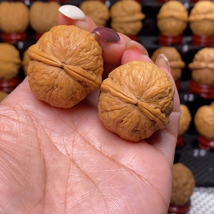 文玩核桃把件蛇皮球33尺…………06