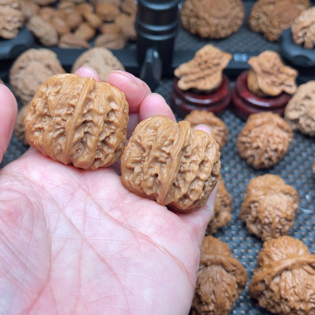 文玩核桃吊坠39尺平谷方块