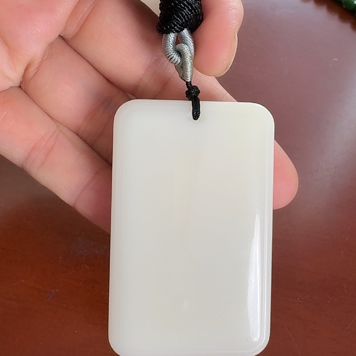 和田玉未镶嵌颈饰老米哒油疙瘩50