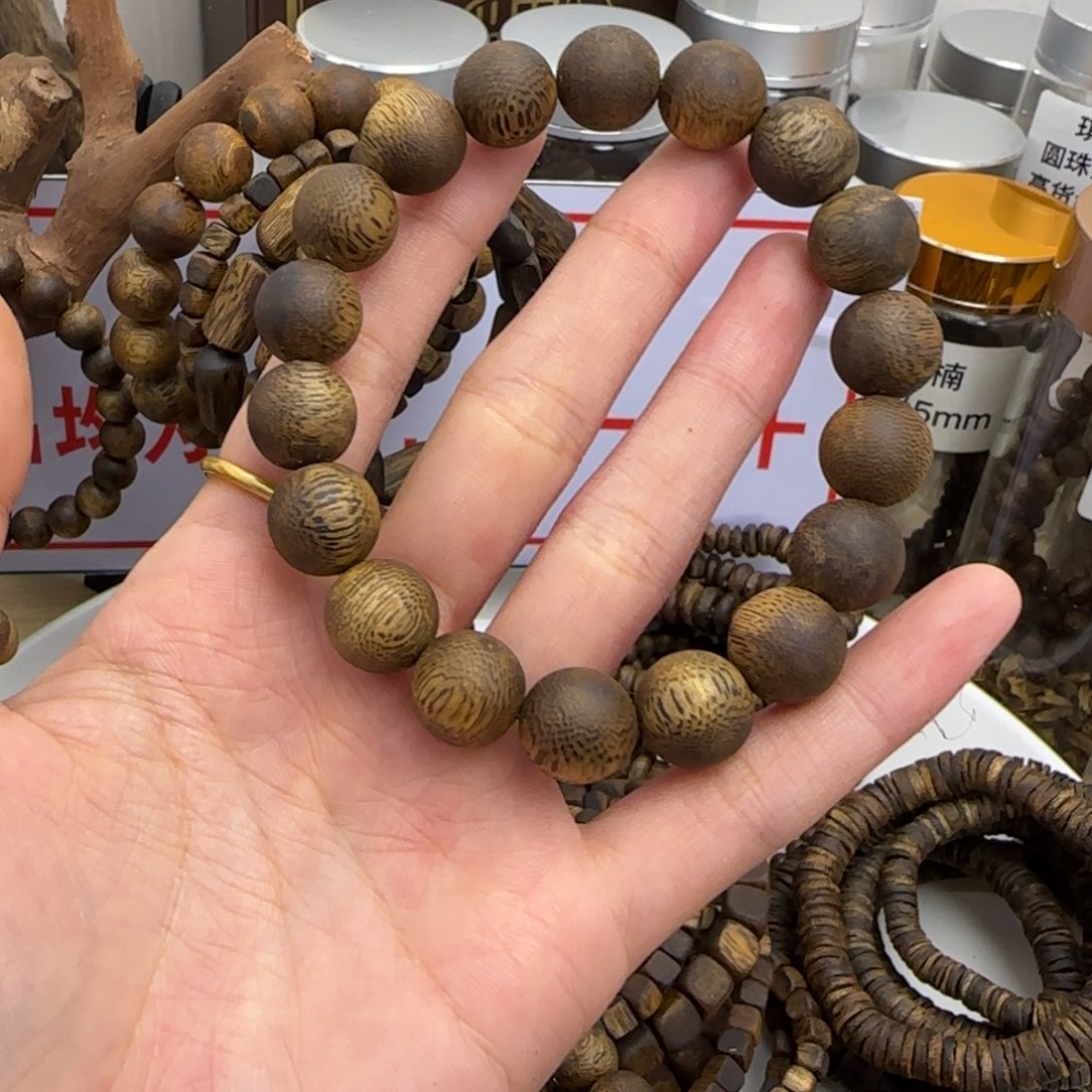 枕***风沉香沉香香囊奇楠沉香卡1.2单圈