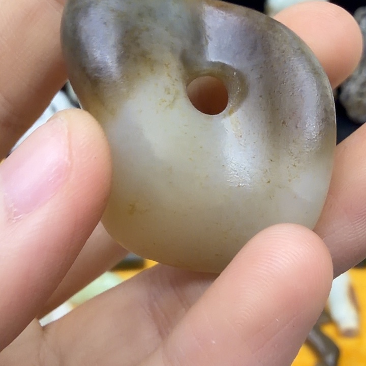 和田玉未镶嵌挂件手把件