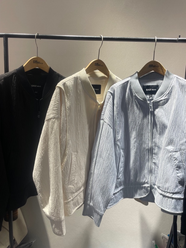 水淼春装新款0106短款休闲百搭宽松纯色肌理外套