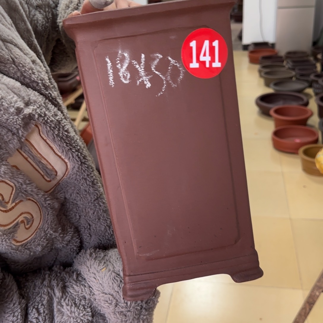 紫砂花盆呜呜呜呜