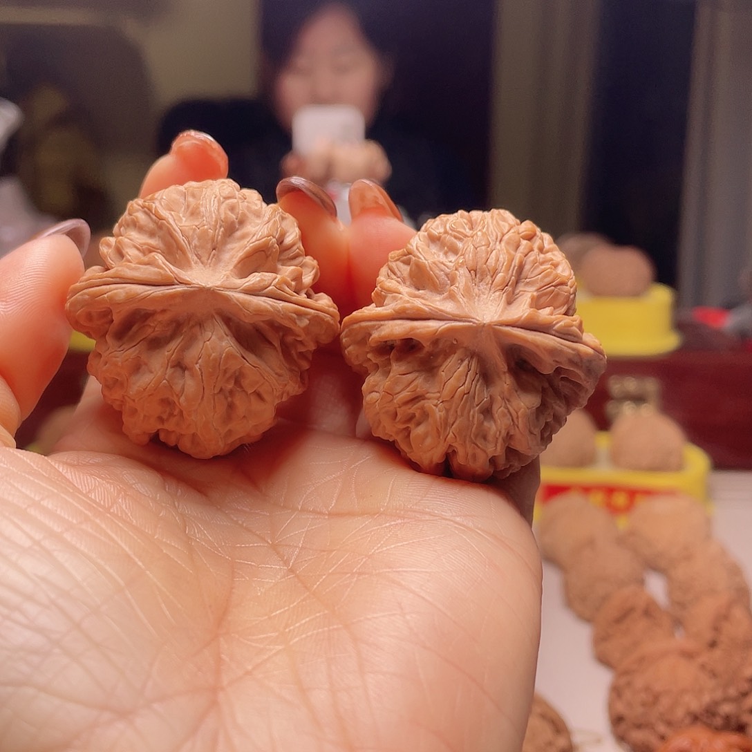 吊坠文玩核桃红锦鲤